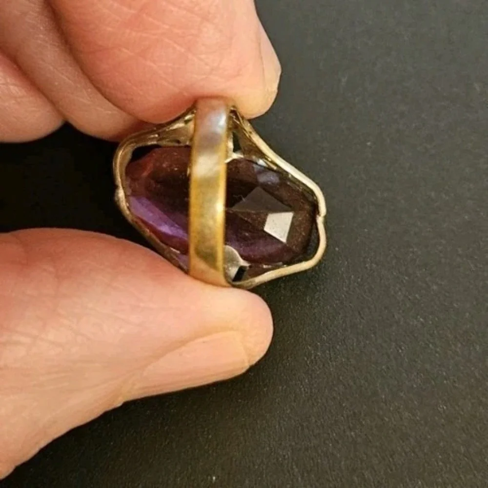 Vintage Ladies Silver Tone Filagree With Simulated Ruby Stone (644)